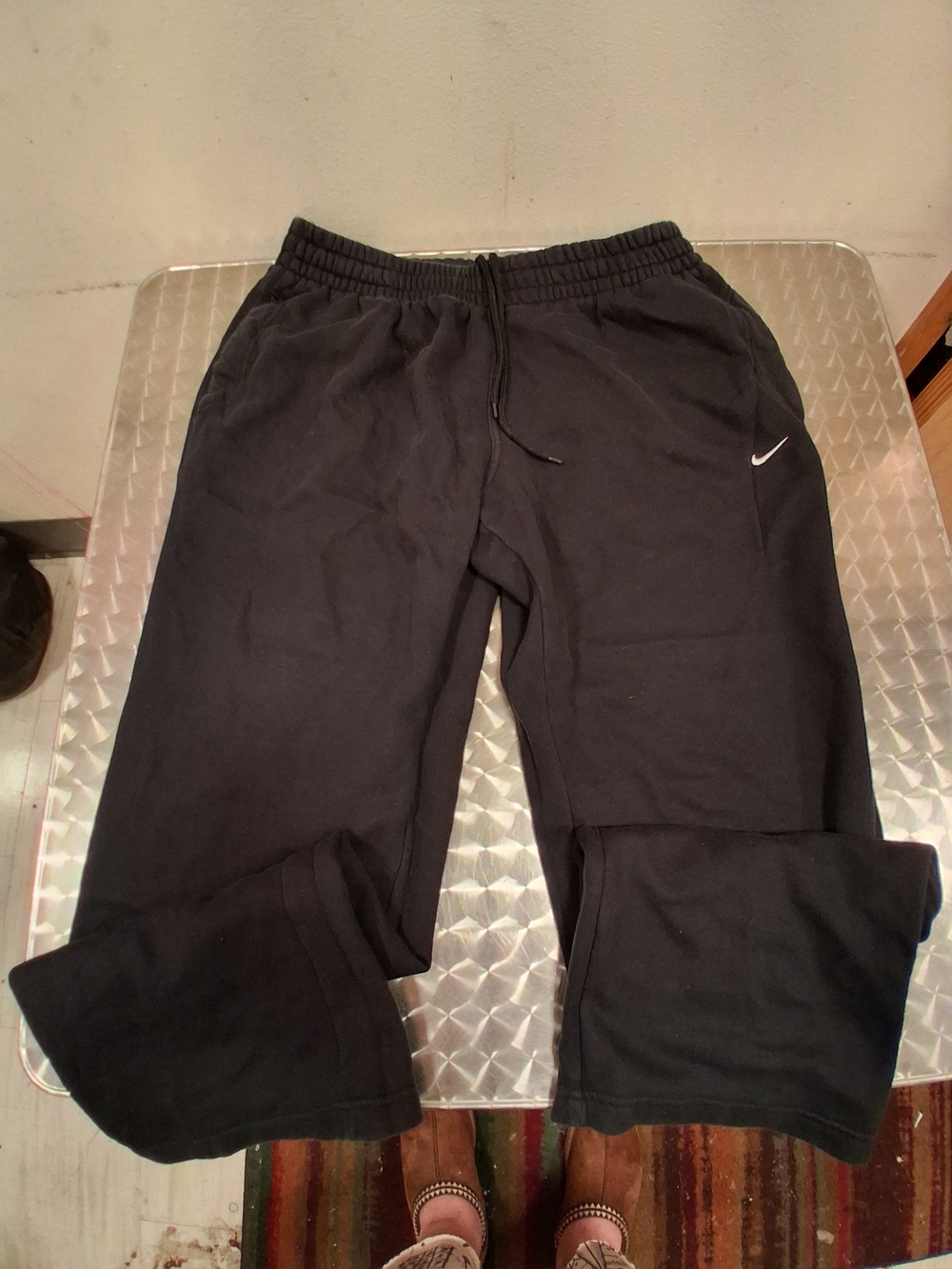 Nike Y2K Men's Black Athletic Sweatpants with Drawstring Waist